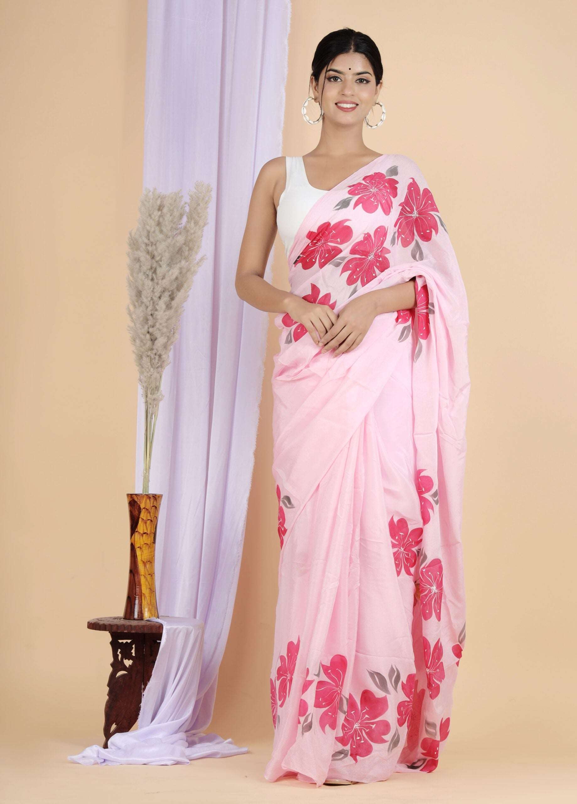 Chinnon Silk Fabric Pink Color Hand-Painted Saree