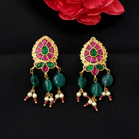 Paan Shaped Kundan Earrings