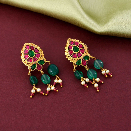 Paan Shaped Kundan Earrings